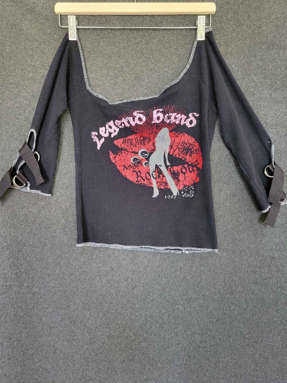 Y2K Graphic Top Angels Legend Band Black Ribbed Rock Tour Vintage Millennium S
